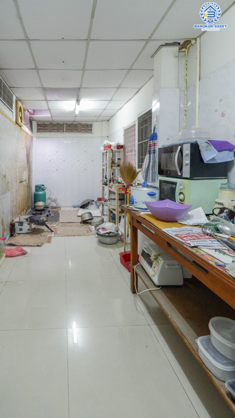 บ้านเดี่ยวมือสอง ม.ศุภาลัยวิลล์ วงแหวน-รัตนาธิเบศร์ เนื้อที่ 57 ตร.ว. มาพร้อมฟังก์ชัน 3 ห้องนอน 3 ห้องน้ำ บ้านพร้อมเข้าอยู่ บนทำเลที่ดี เชื่อมต่อถนนหลายเส้นทาง เดินทางสะดวก ใกล้รถไฟฟ้า "สถานีคลองบางไผ่" และทางด่วน "กาญจนาภิเษก"